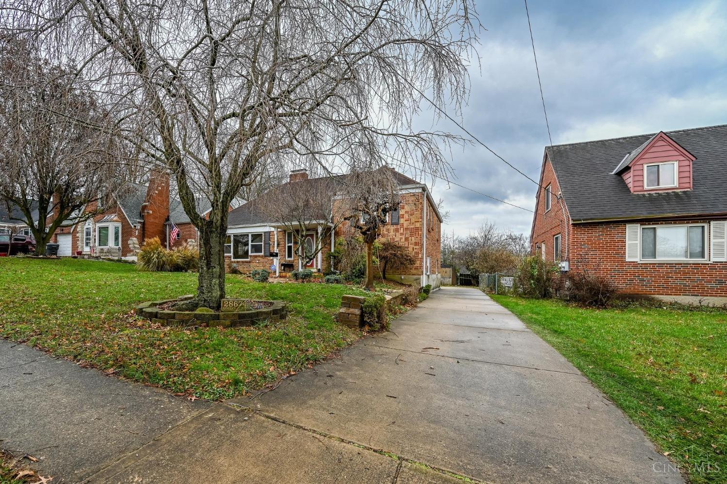 2867 Robers Avenue, Green Township, Ohio image 2