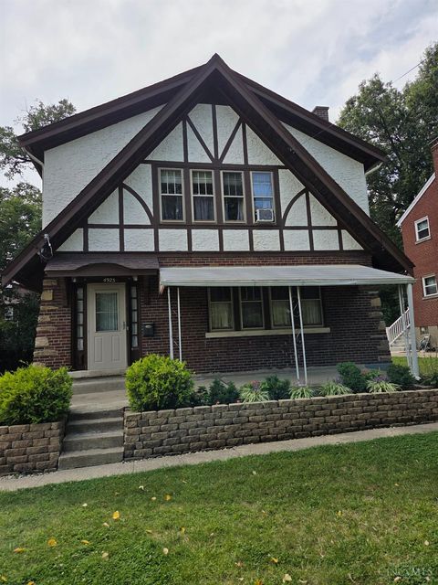 Photo of 4925 Shirley Place, Cincinnati, OH 45238 (MLS # 1854359)