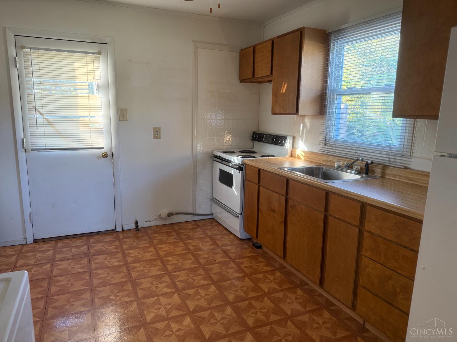 1406 Pershing Avenue