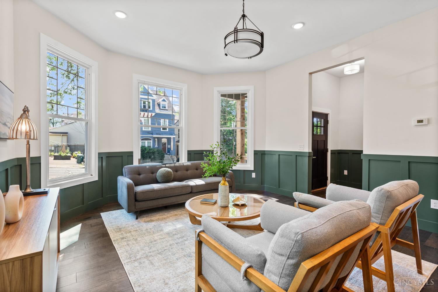 2241 Kemper Lane