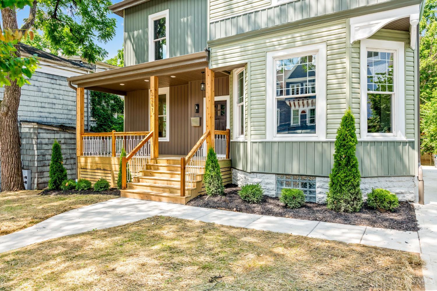 2241 Kemper Lane