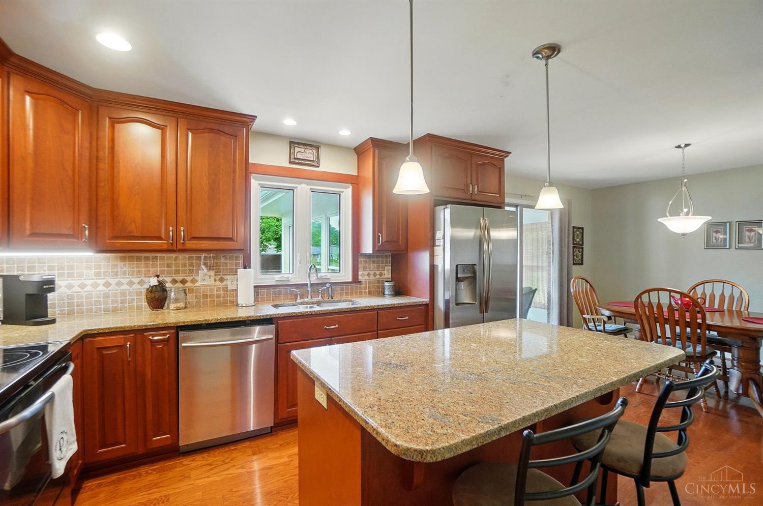 5469 Schiering Drive, Fairfield, Ohio image 14