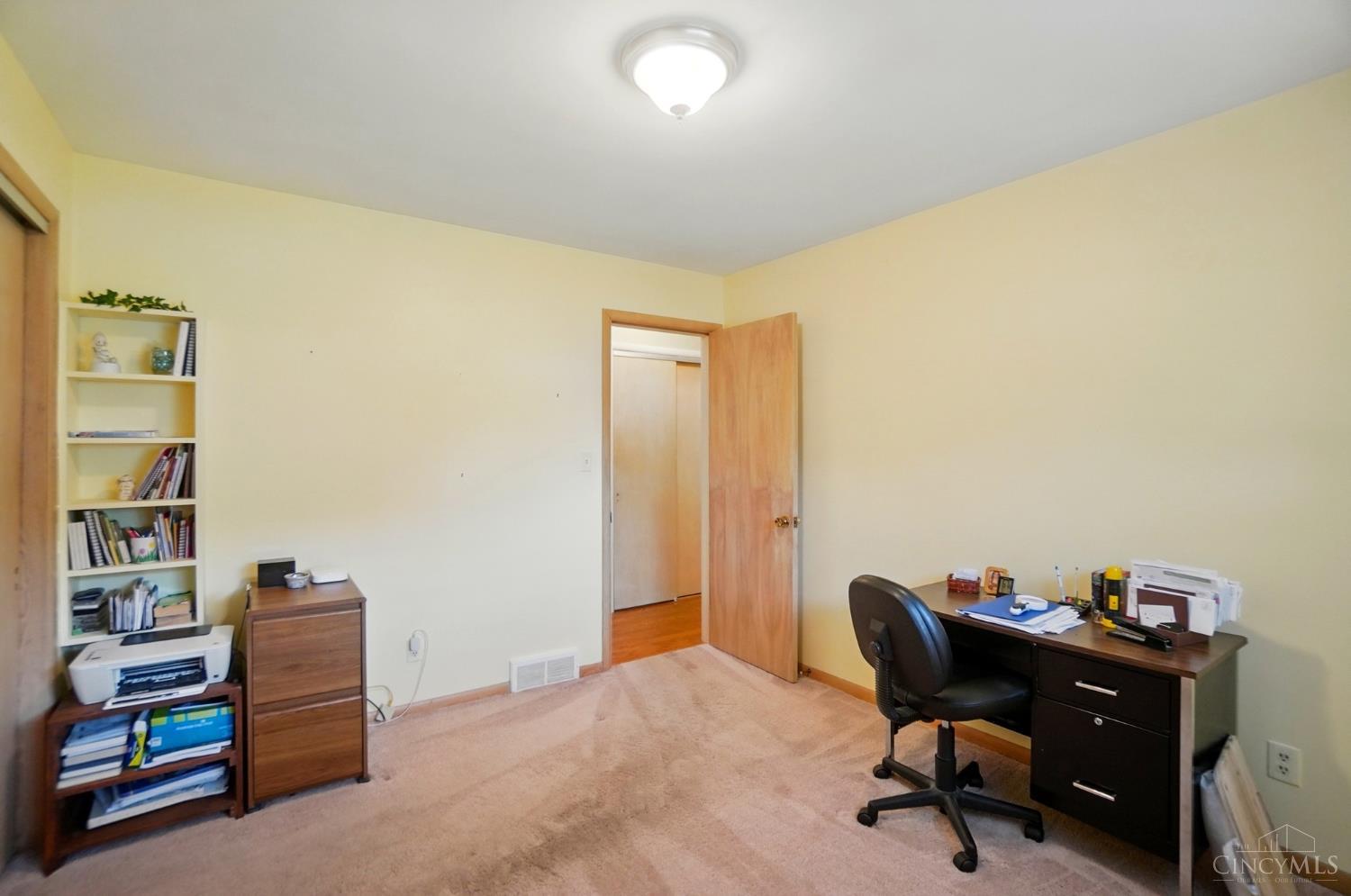 5469 Schiering Drive, Fairfield, Ohio image 30