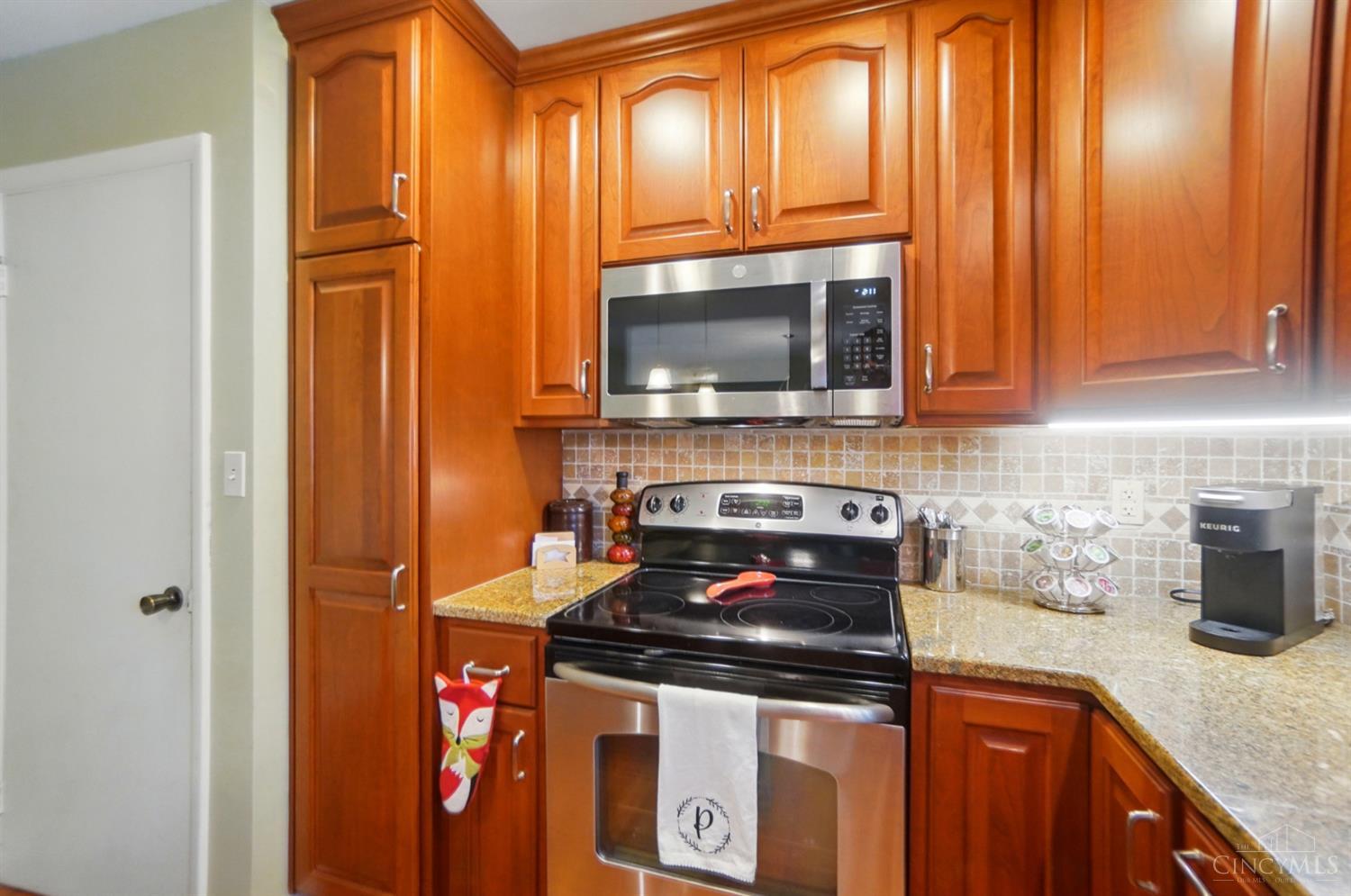 5469 Schiering Drive, Fairfield, Ohio image 18