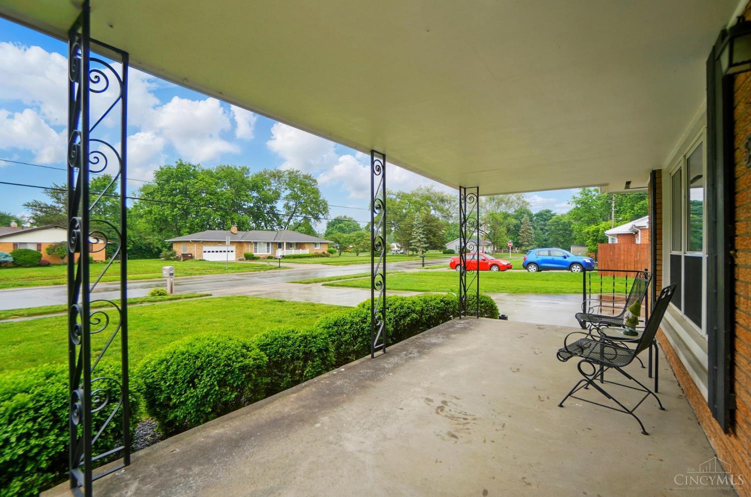 5469 Schiering Drive, Fairfield, Ohio image 6
