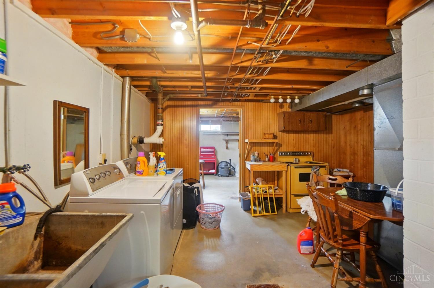 5469 Schiering Drive, Fairfield, Ohio image 35