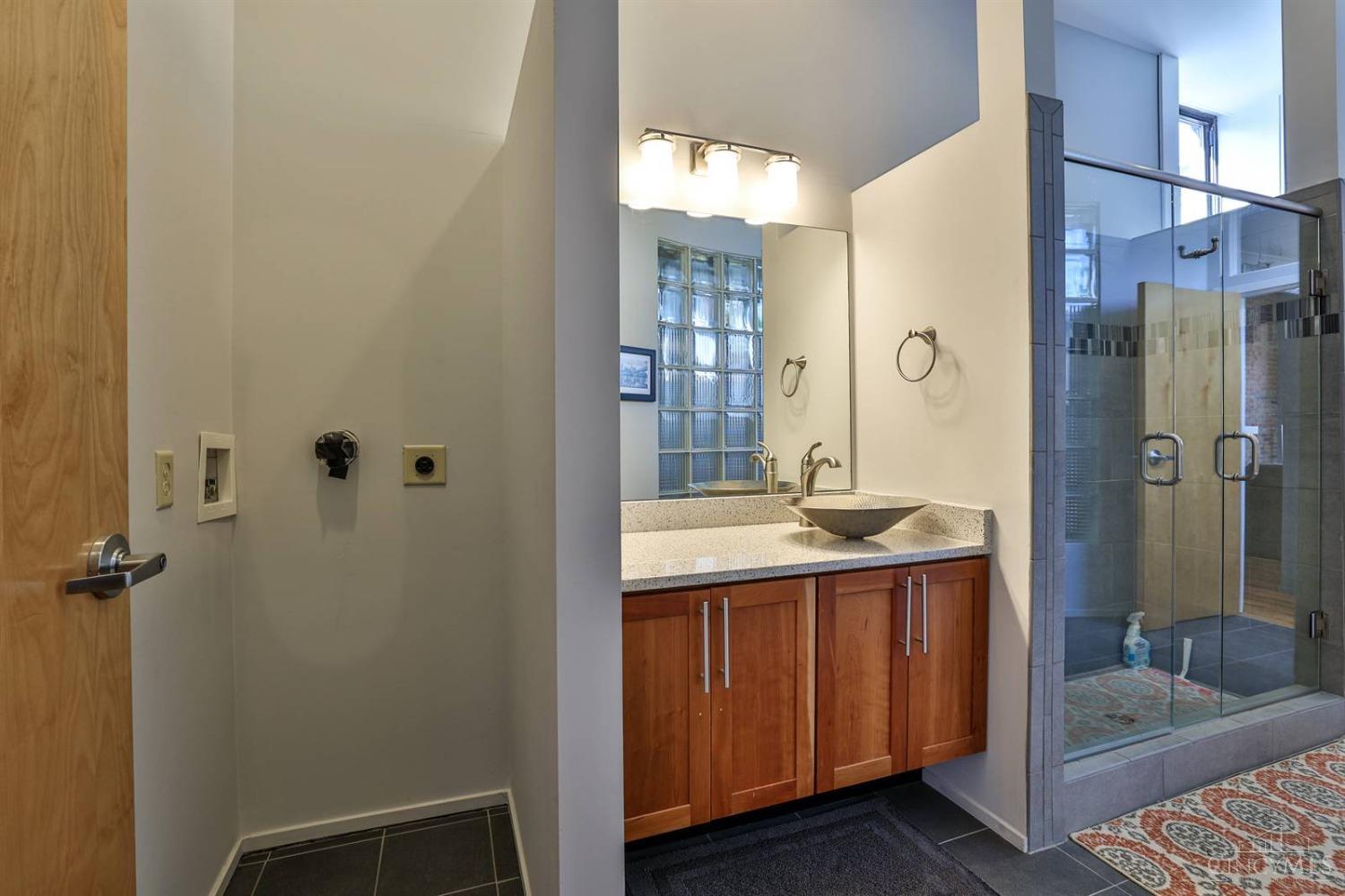 1214 Vine Street #3, Cincinnati, Ohio image 17