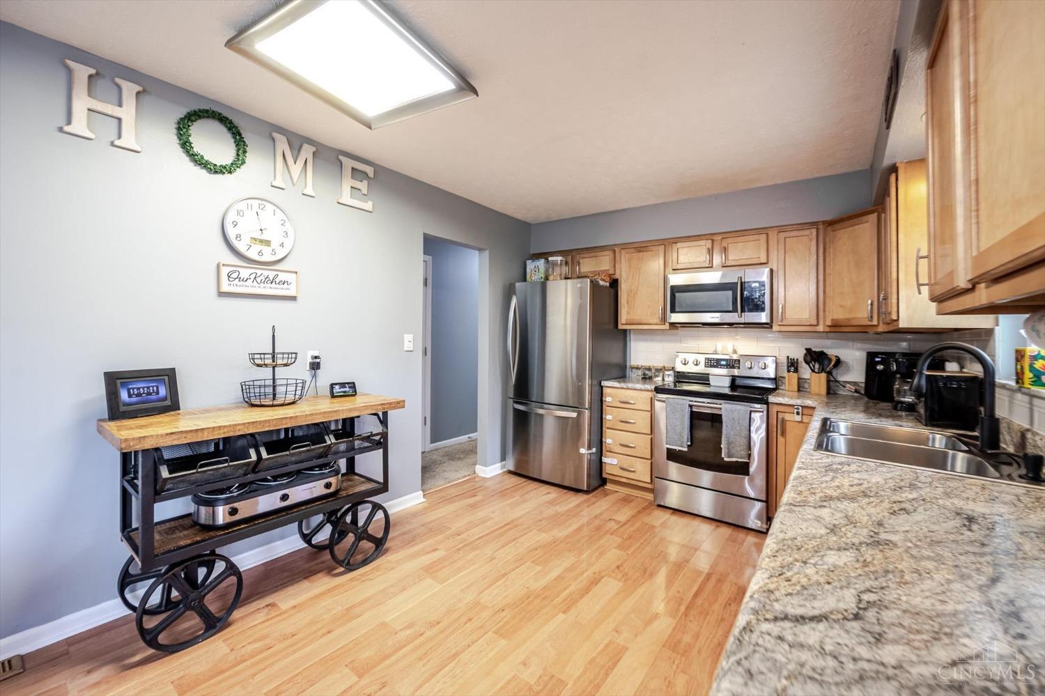 2530 El Camino Drive, Middletown, Ohio image 13