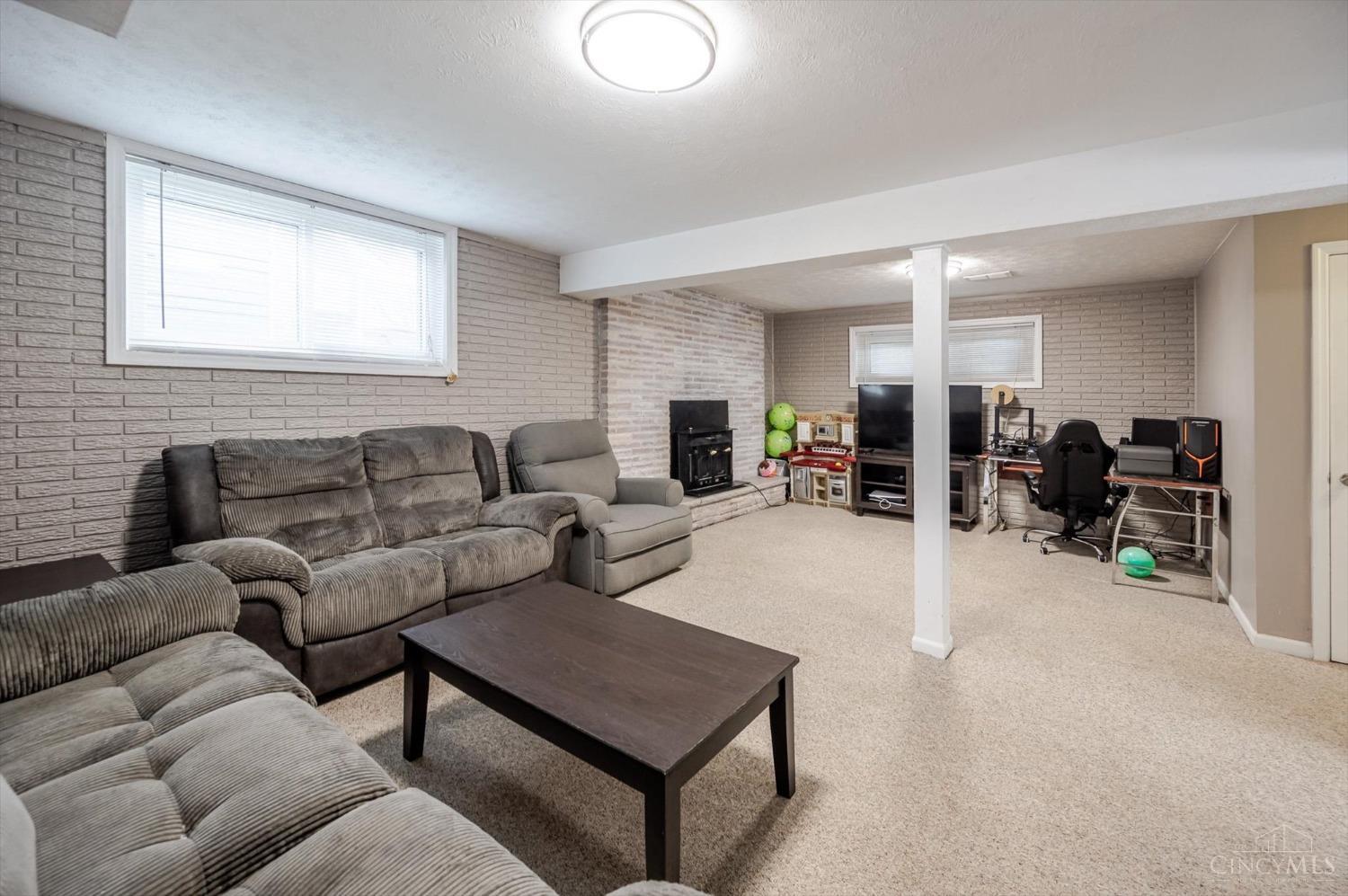 2530 El Camino Drive, Middletown, Ohio image 25