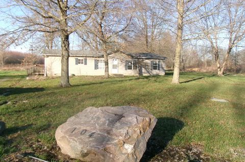 Photo of 104 Country Way Lane, Franklin Township, OH 45106 (MLS # 1871651)