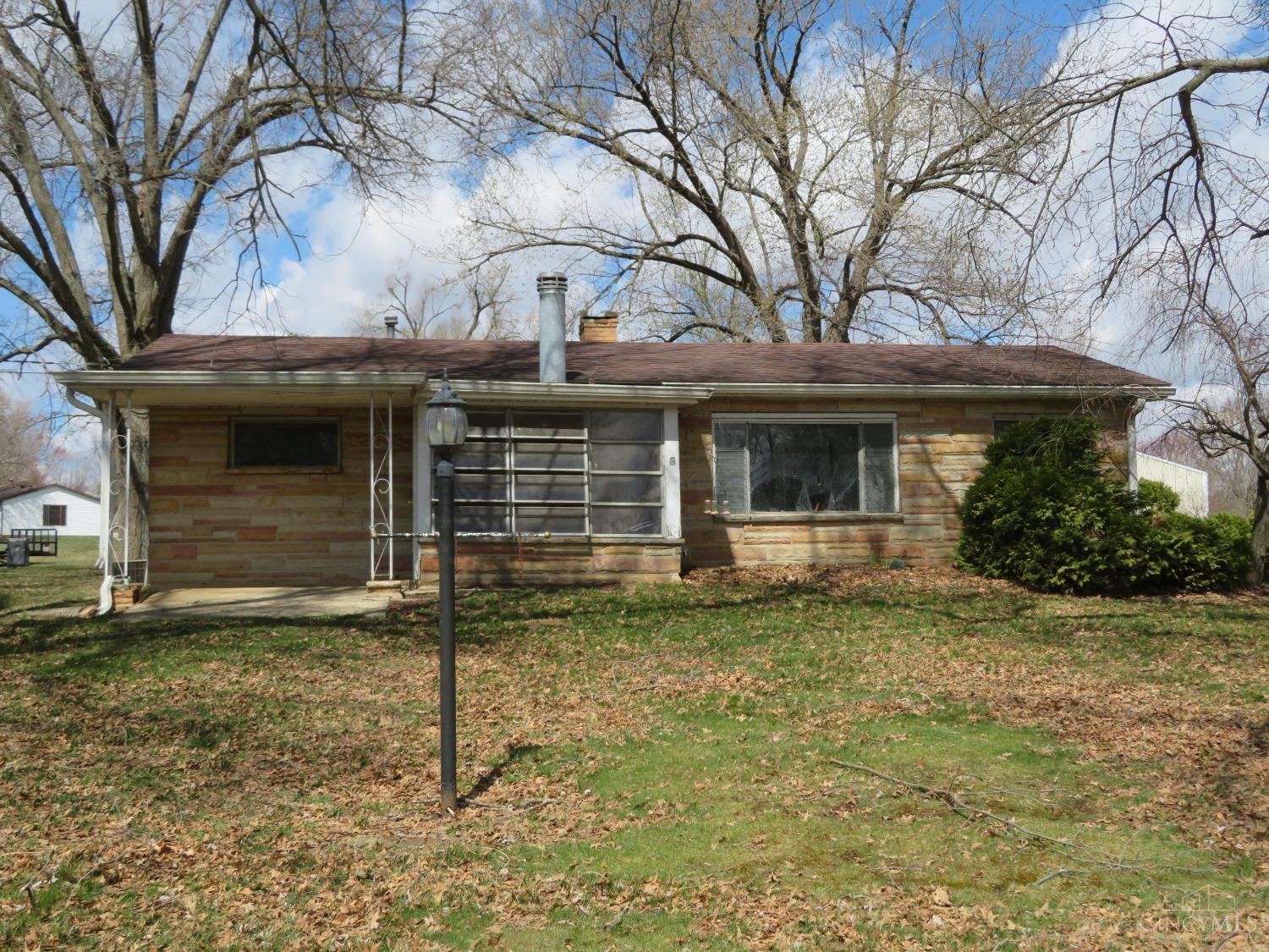 6539 Spring Hill Drive, Paint Twp, Ohio image 6