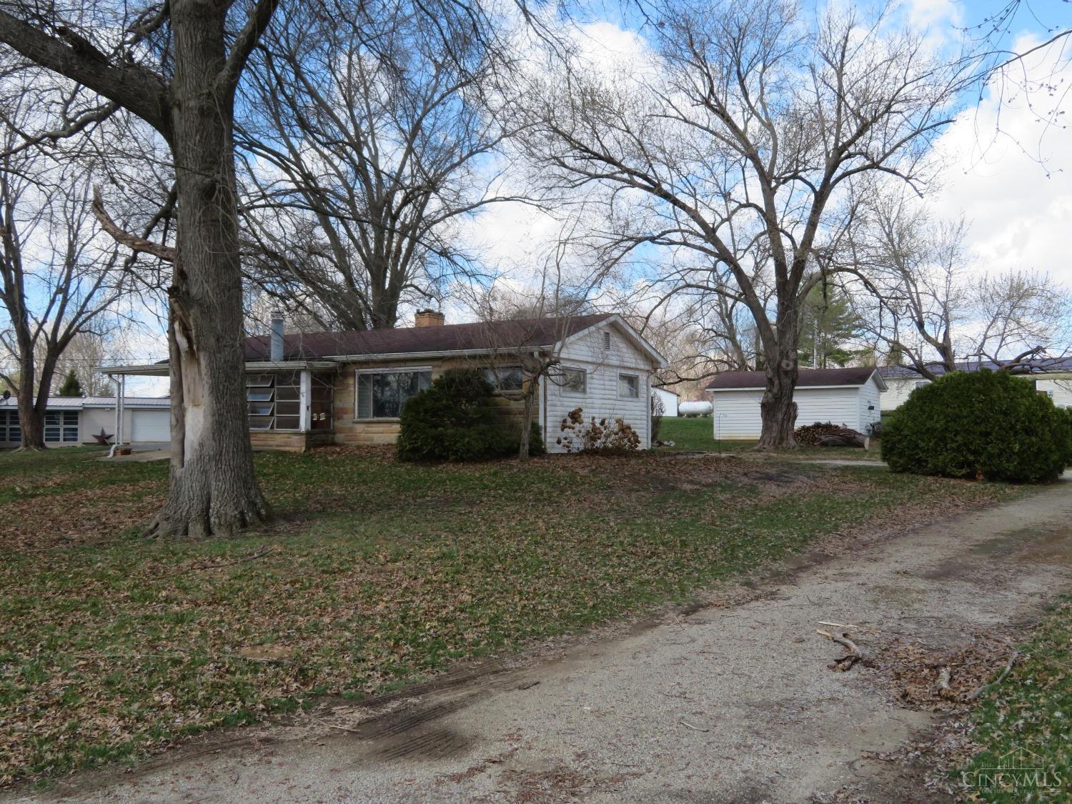 6539 Spring Hill Drive, Paint Twp, Ohio image 1