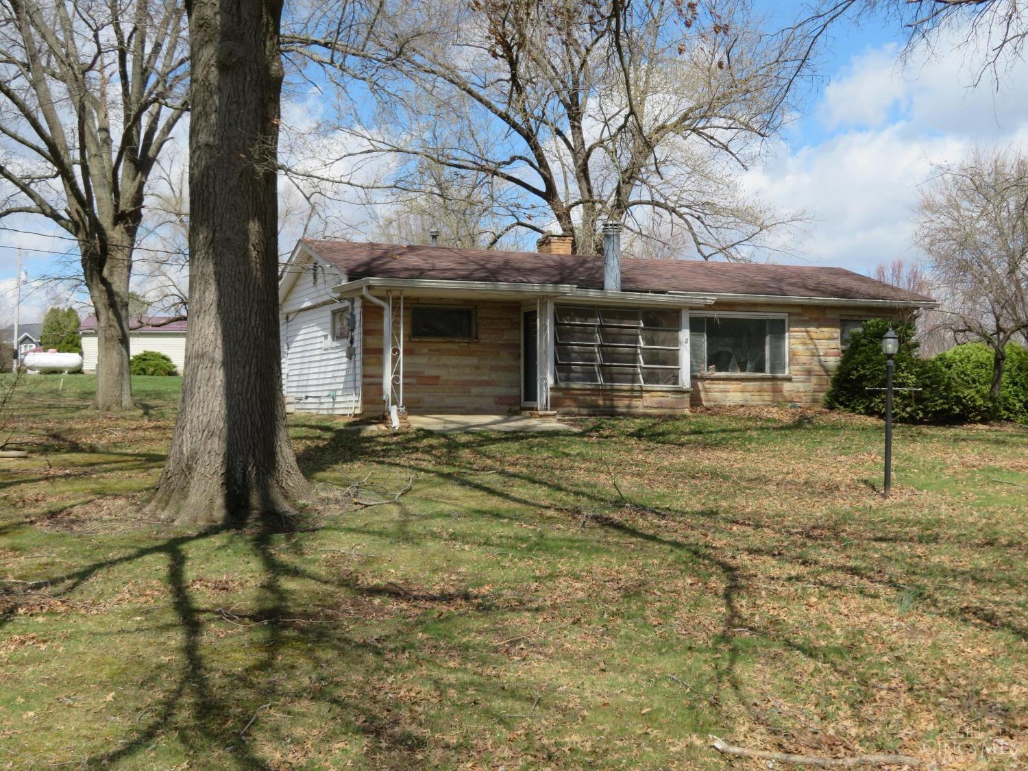 6539 Spring Hill Drive, Paint Twp, Ohio image 8