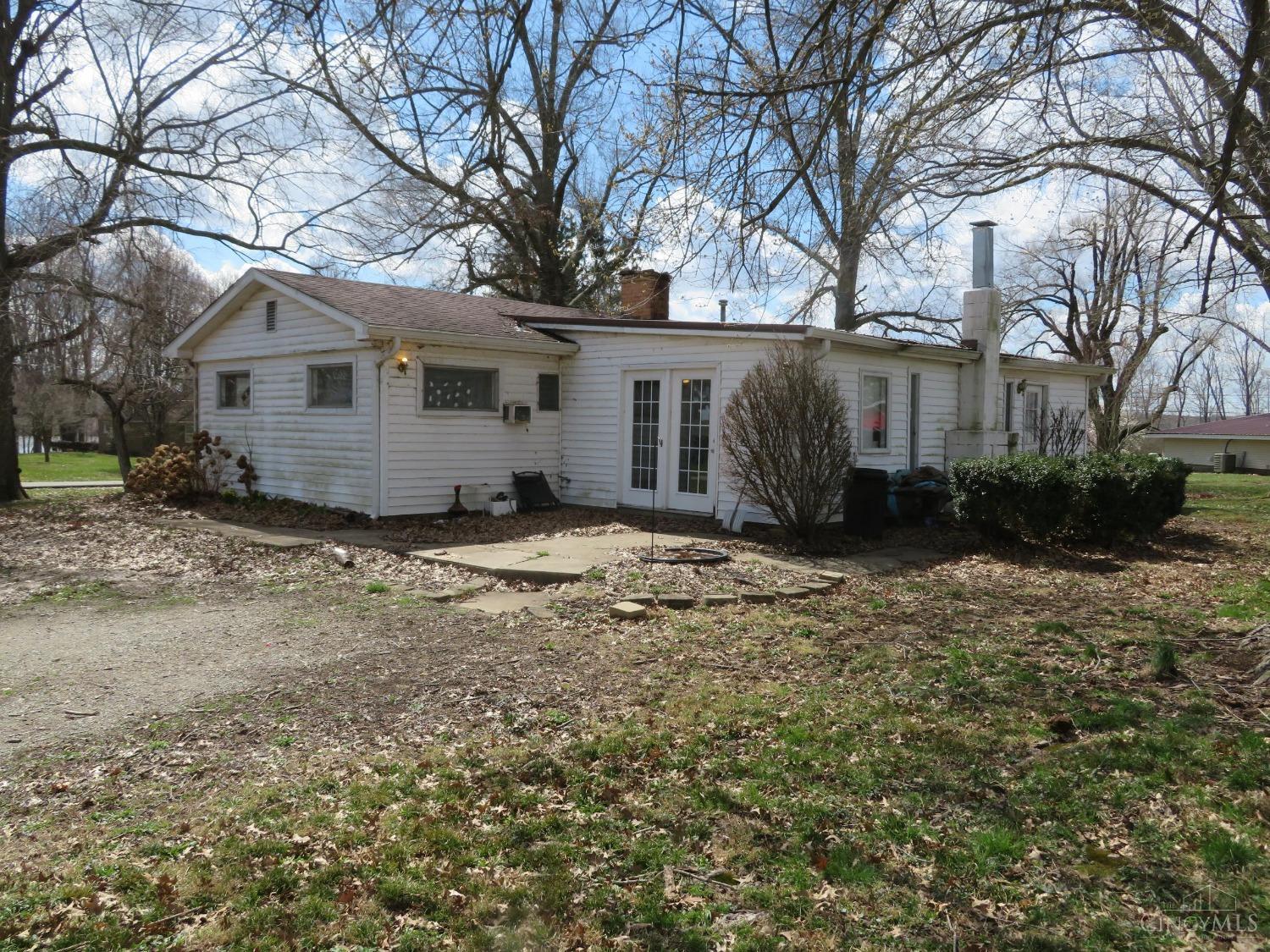 6539 Spring Hill Drive, Paint Twp, Ohio image 9