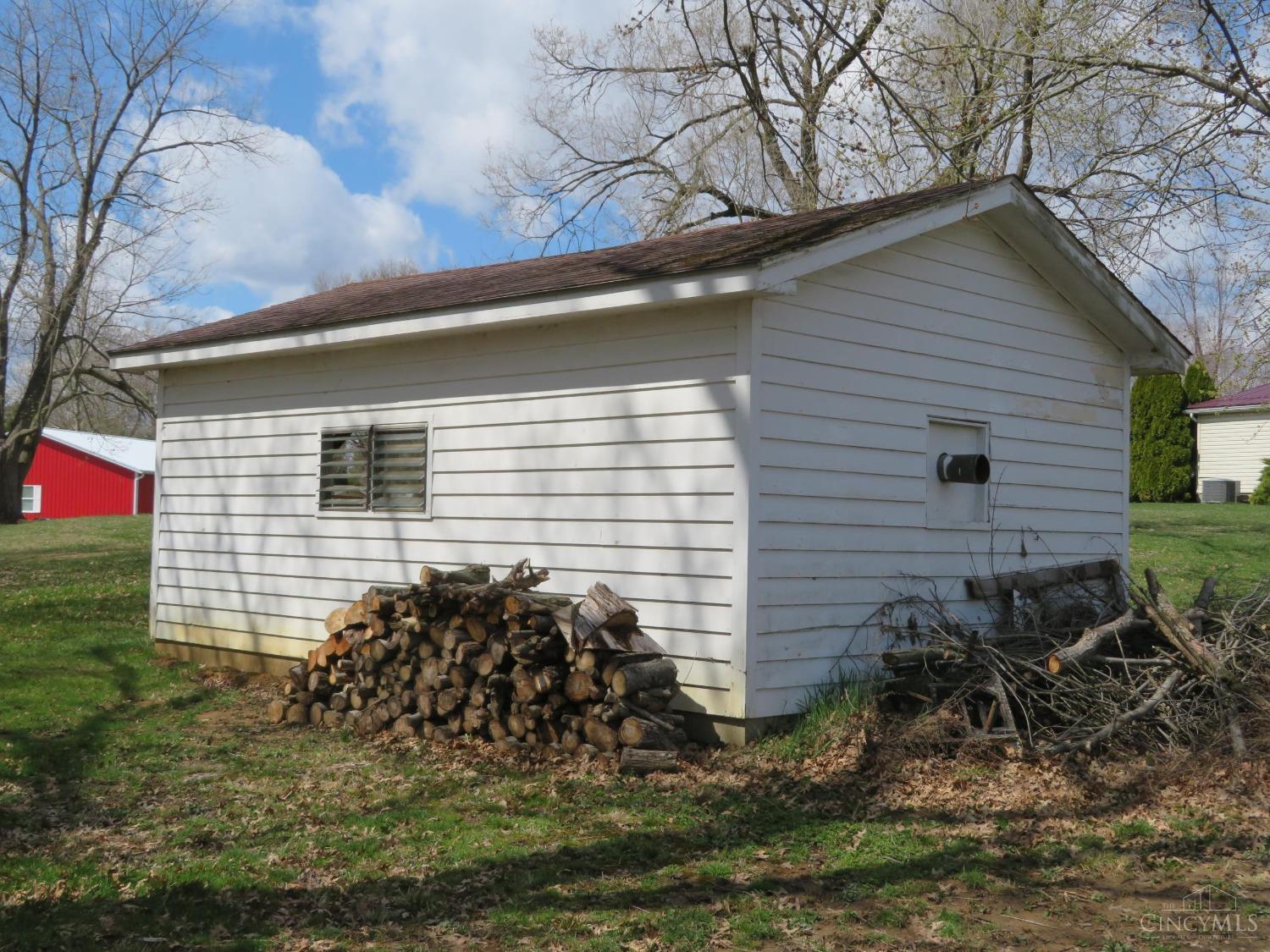 6539 Spring Hill Drive, Paint Twp, Ohio image 12
