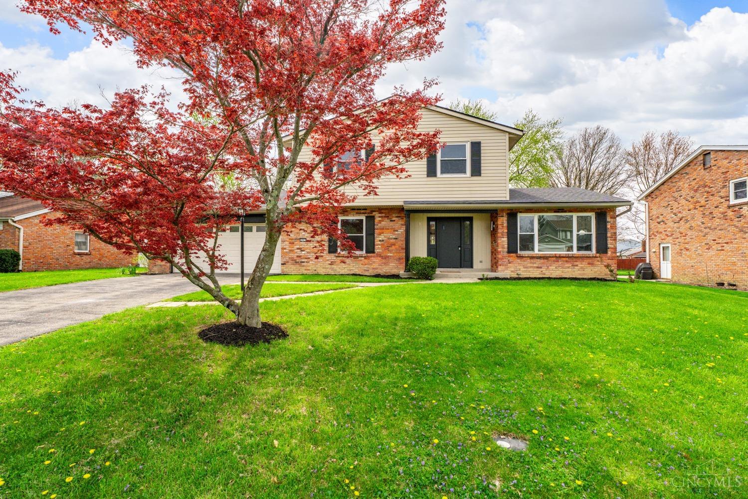 6001 Trowbridge Drive, Sycamore Twp, Ohio image 3