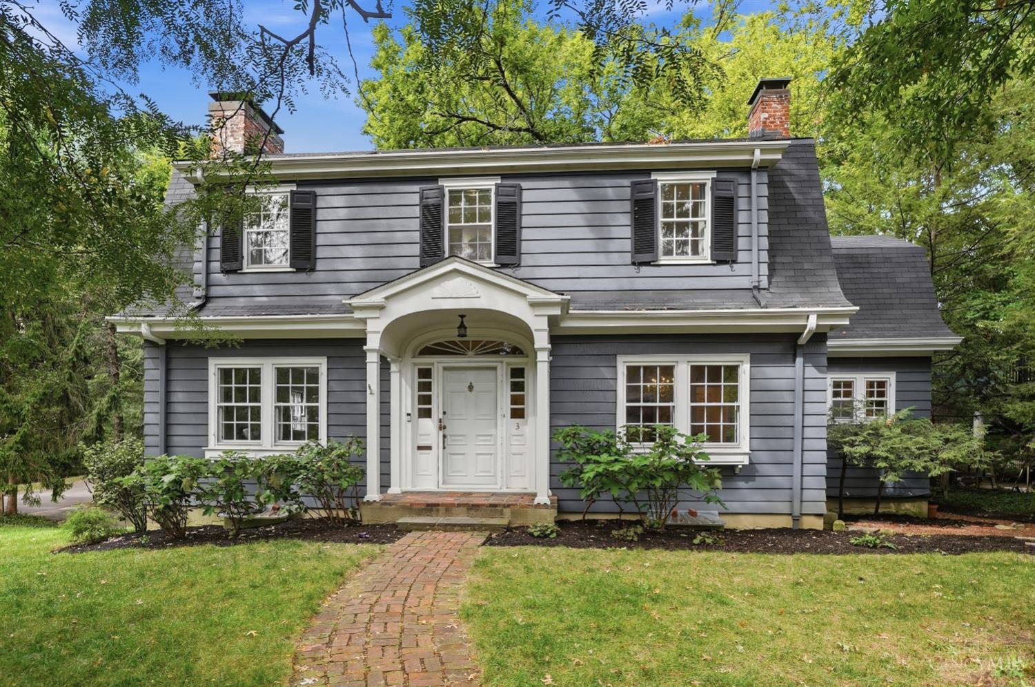 3 E Interwood Place