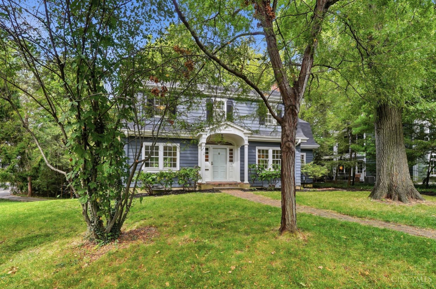 3 E Interwood Place