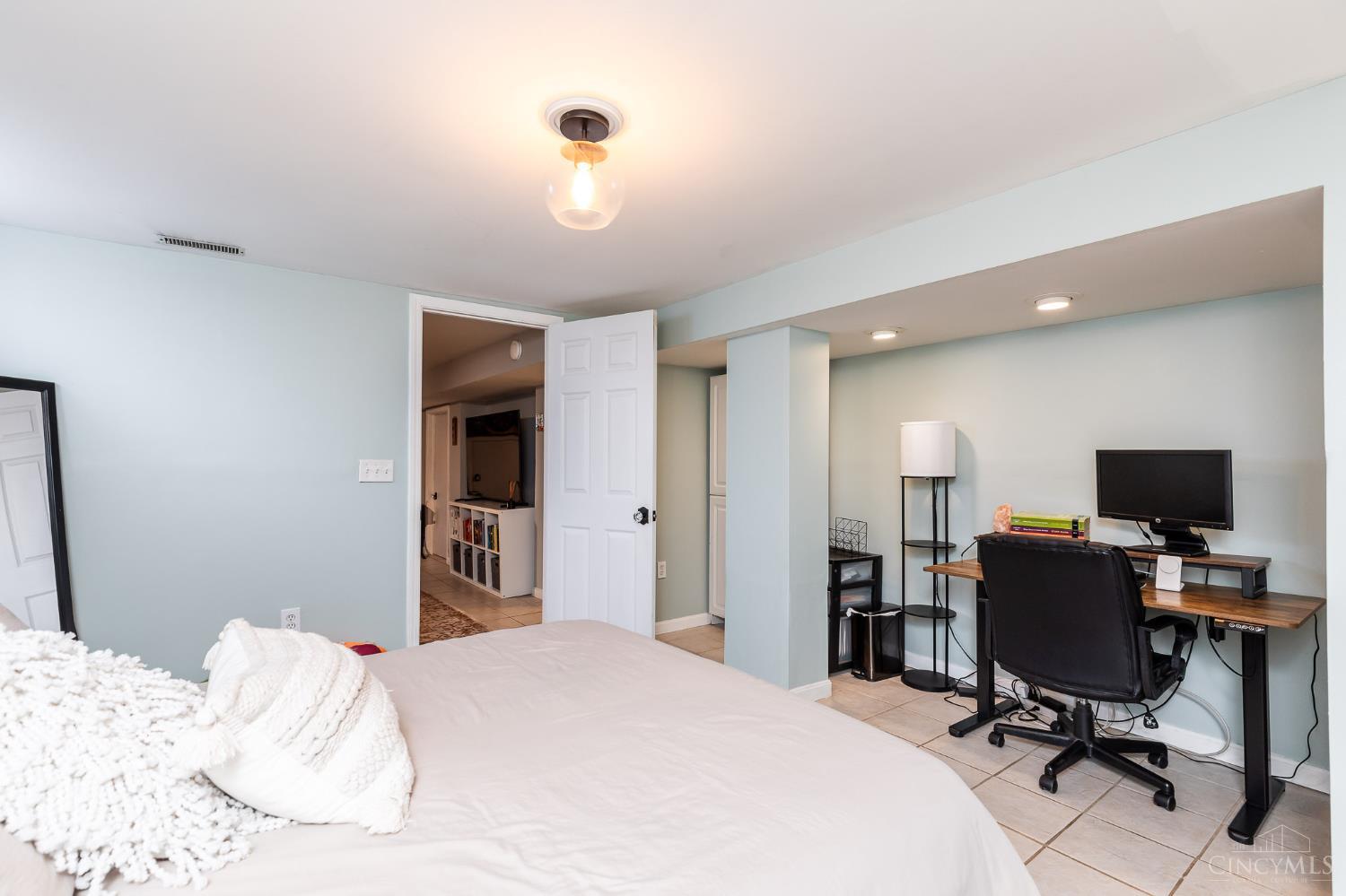3587 Harrow Avenue, Cincinnati, Ohio image 16
