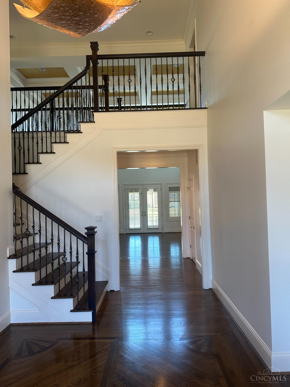 5369 North Shore Place