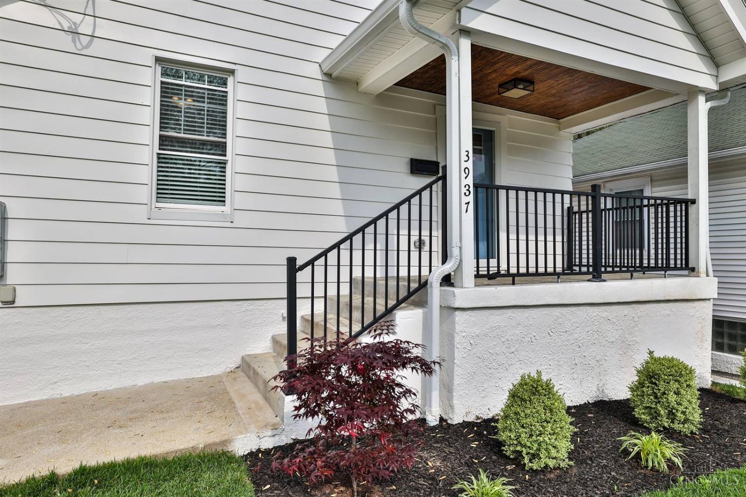 3937 Paxton Avenue, Cincinnati, Ohio image 4