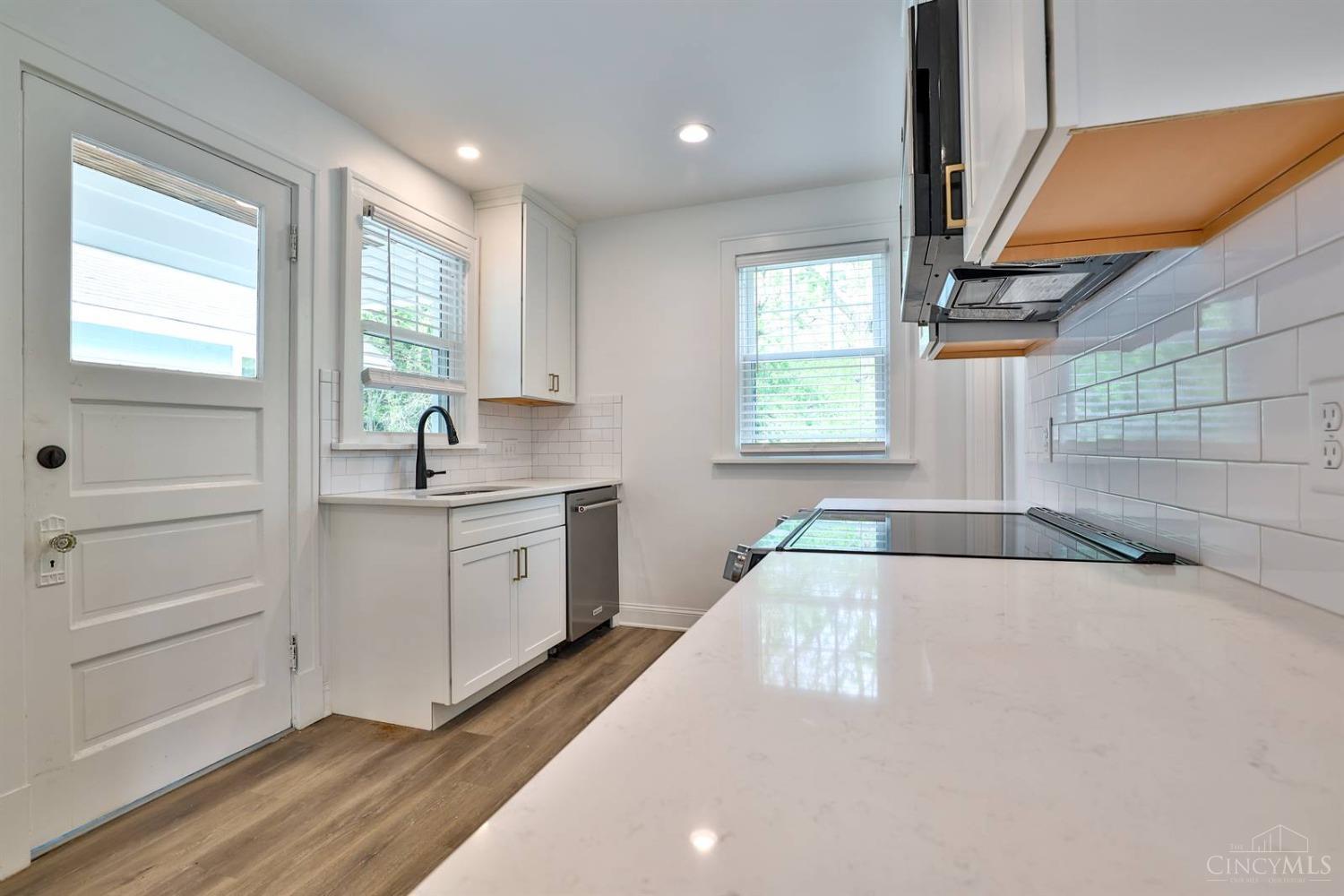 3937 Paxton Avenue, Cincinnati, Ohio image 12