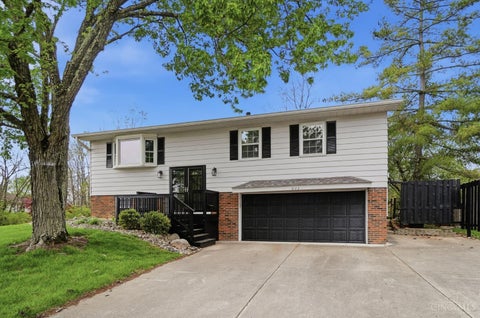 Photo of 873 Tradewind Drive, Mason, OH 45040 (MLS # 1882921)