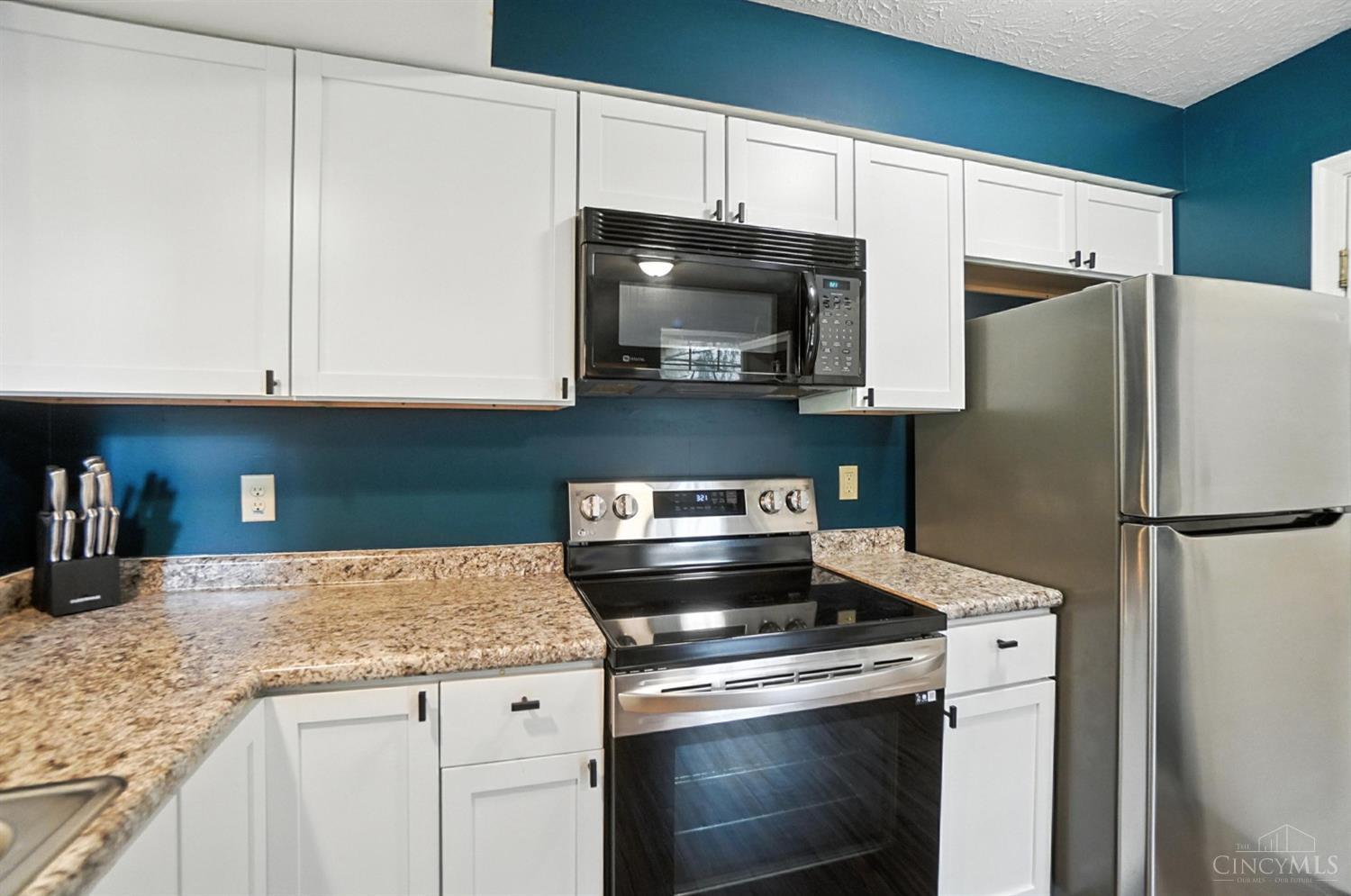 Anderson Twp, Ohio 45255, United States, 2 Bedrooms Bedrooms, ,3 BathroomsBathrooms,Residential,Active,155358