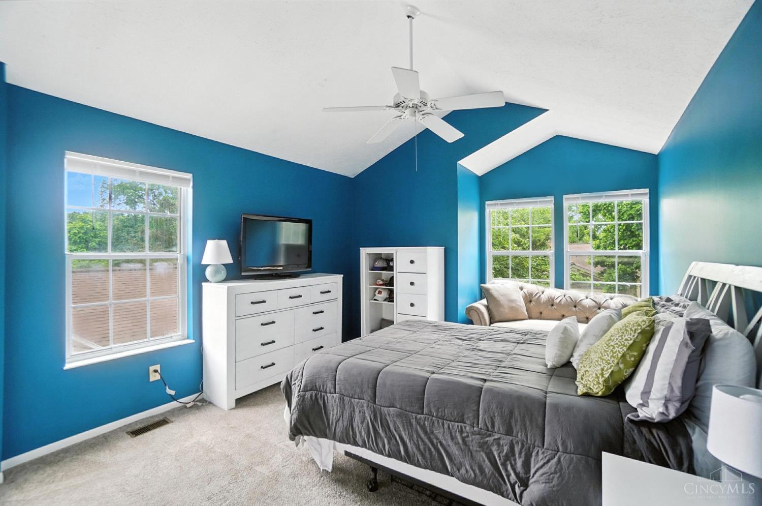 Anderson Twp, Ohio 45255, United States, 2 Bedrooms Bedrooms, ,3 BathroomsBathrooms,Residential,Active,155358