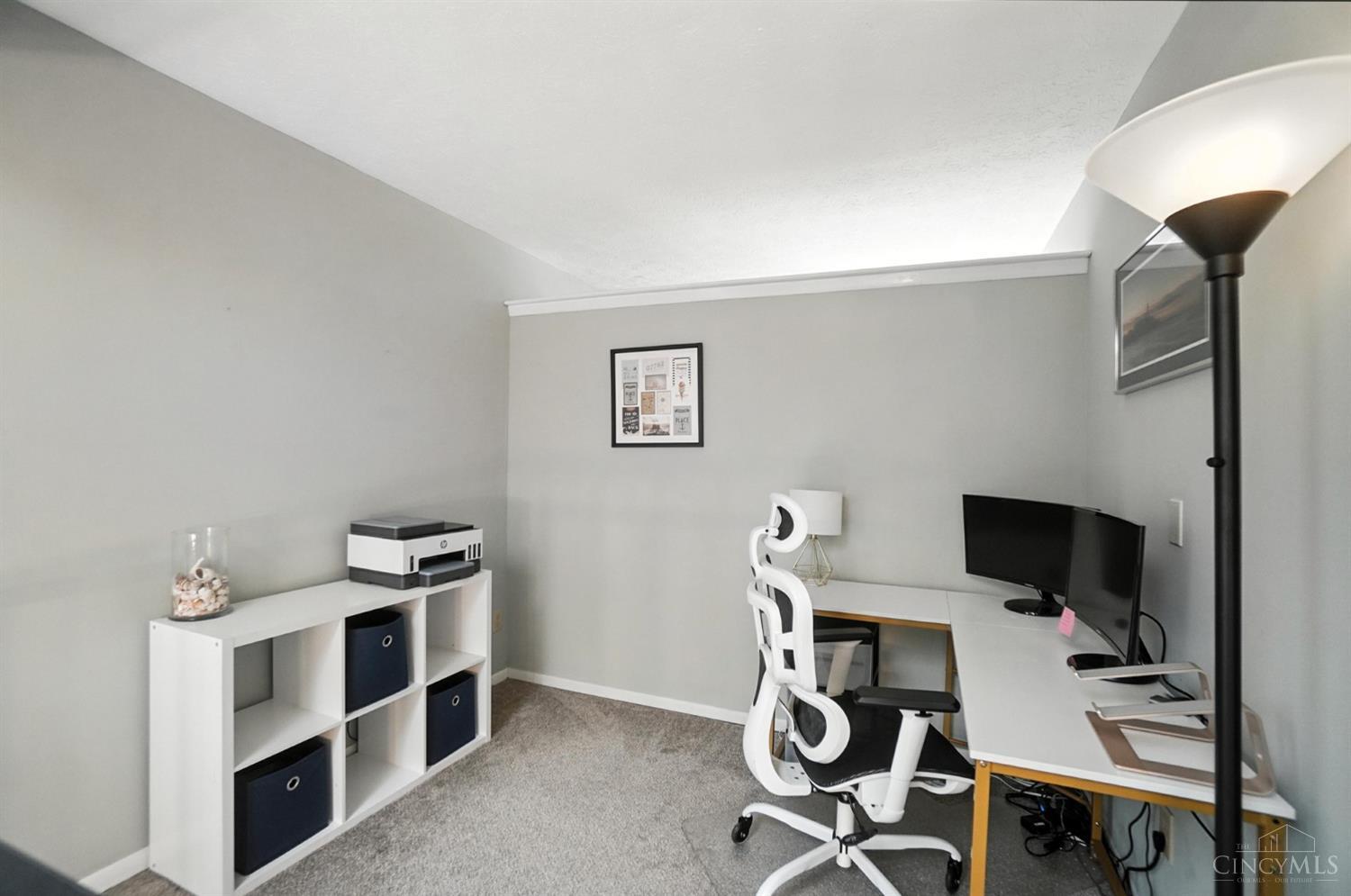 Anderson Twp, Ohio 45255, United States, 2 Bedrooms Bedrooms, ,3 BathroomsBathrooms,Residential,Active,155358