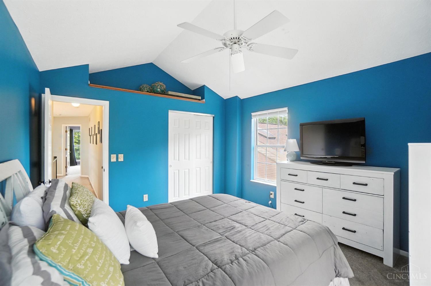 Anderson Twp, Ohio 45255, United States, 2 Bedrooms Bedrooms, ,3 BathroomsBathrooms,Residential,Active,155358