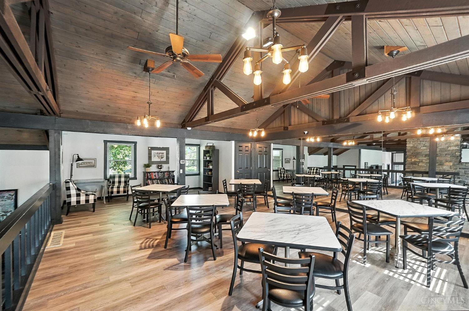 Anderson Twp, Ohio 45255, United States, 2 Bedrooms Bedrooms, ,3 BathroomsBathrooms,Residential,Active,155358