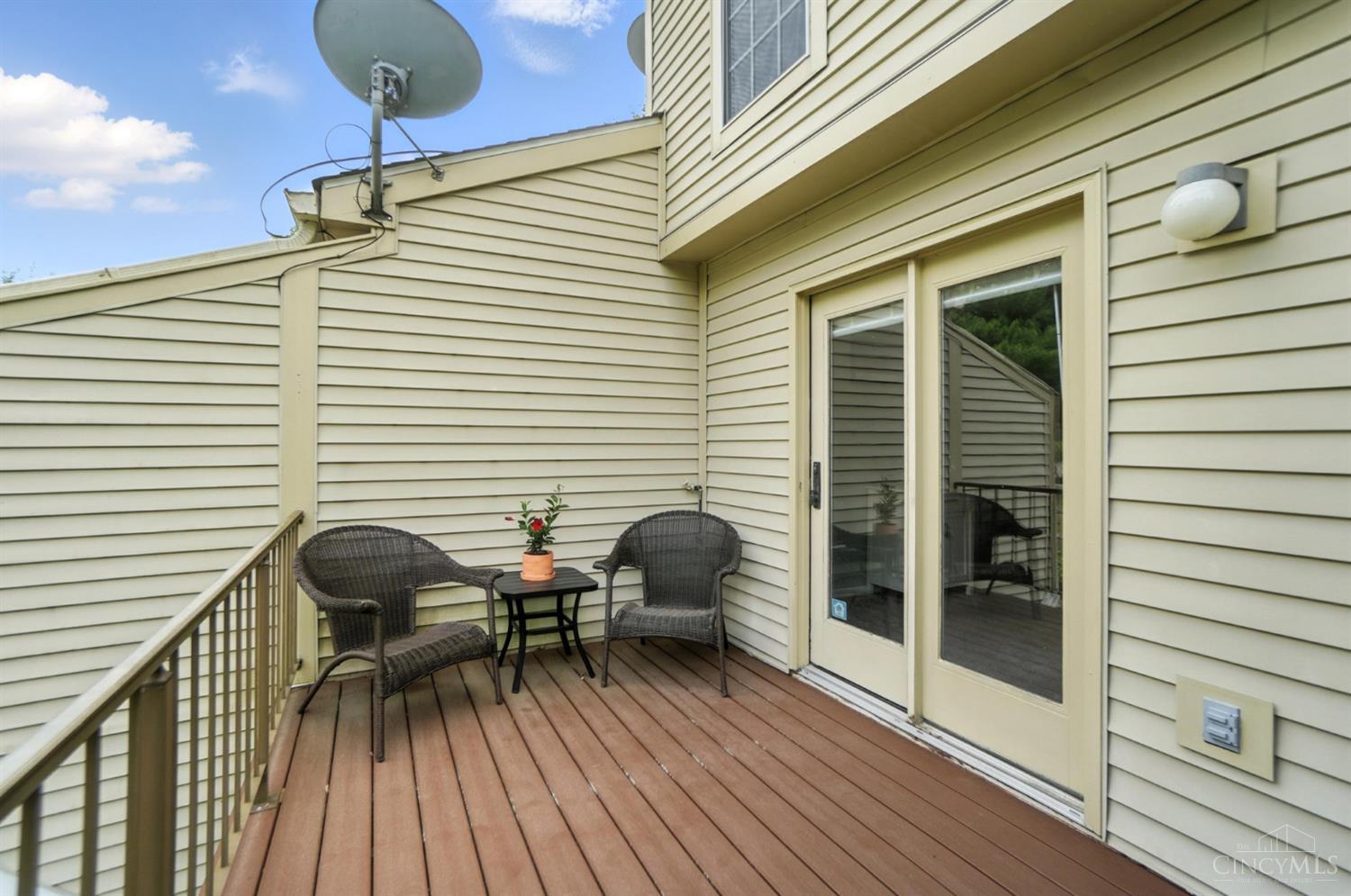 Anderson Twp, Ohio 45255, United States, 2 Bedrooms Bedrooms, ,3 BathroomsBathrooms,Residential,Active,155358