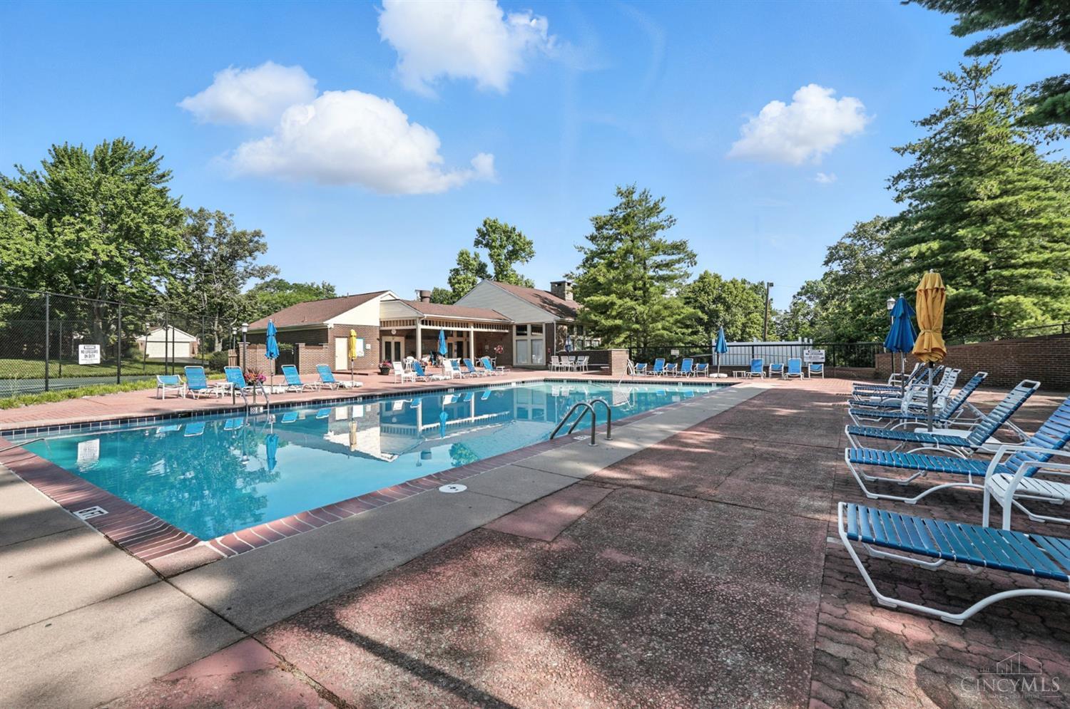 Anderson Twp, Ohio 45255, United States, 2 Bedrooms Bedrooms, ,3 BathroomsBathrooms,Residential,Active,155358