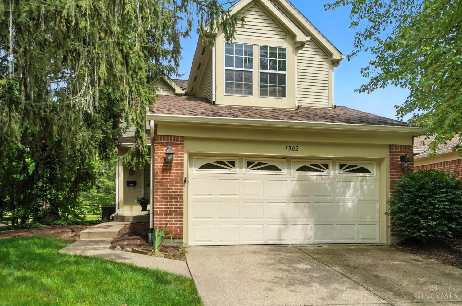 Anderson Twp, Ohio 45255, United States, 2 Bedrooms Bedrooms, ,3 BathroomsBathrooms,Residential,Active,155358