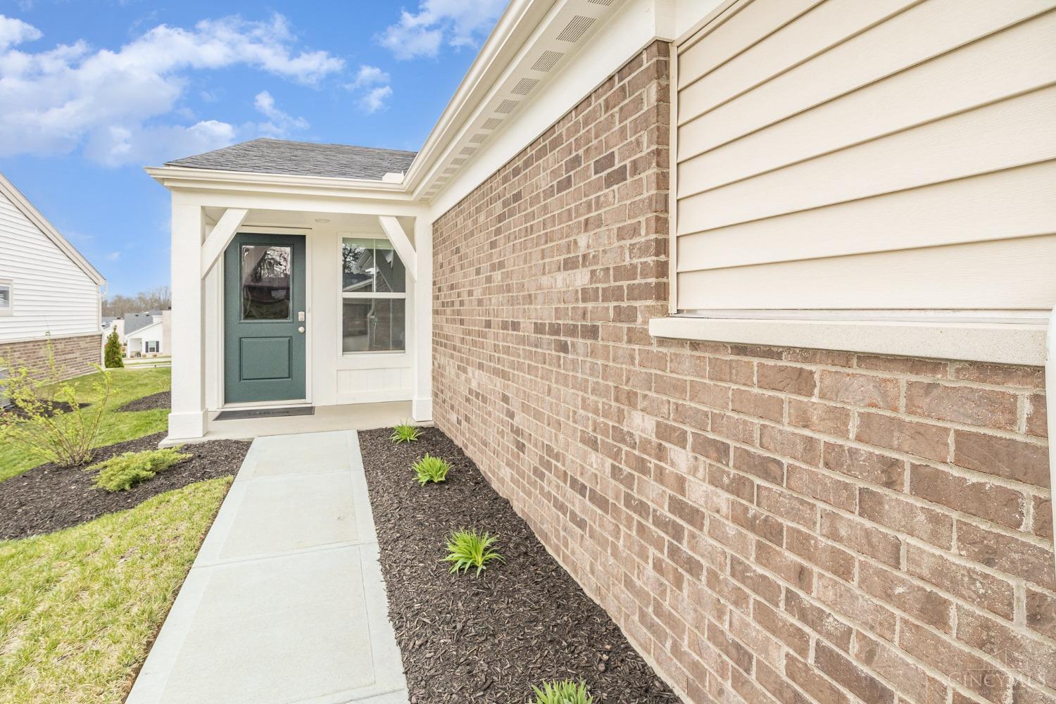 405 Summerlyn Farms Court, Lebanon, Ohio image 4