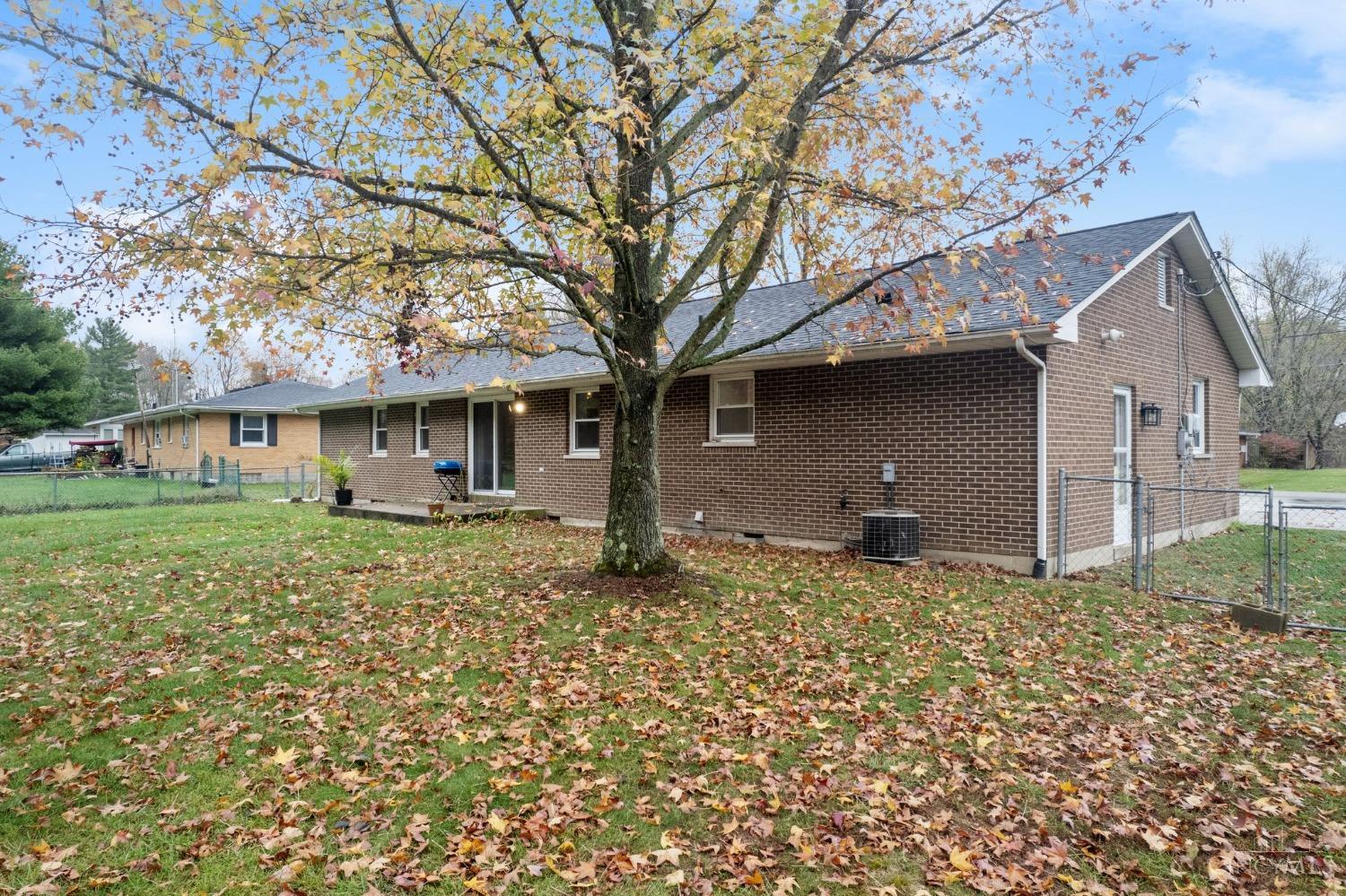 3316 Vic Joy Drive, Tate Twp, Ohio image 12