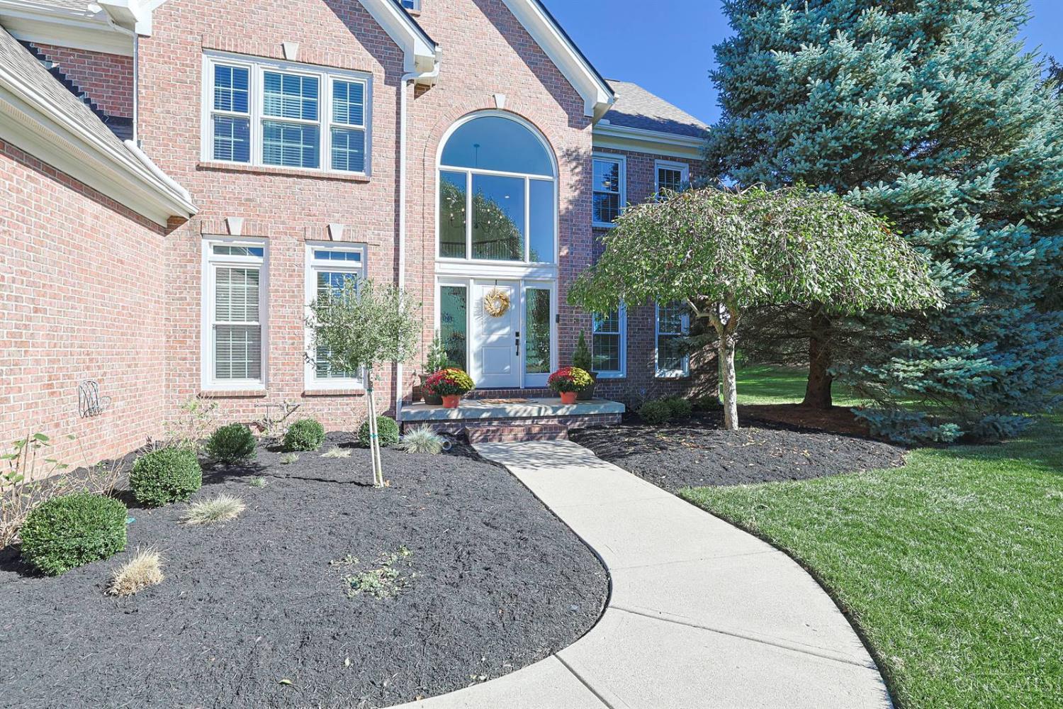 8270 Windsor Trail