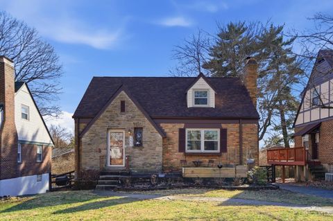 Photo of 3223 Manning Avenue, Cincinnati, OH 45211 (MLS # 1868317)