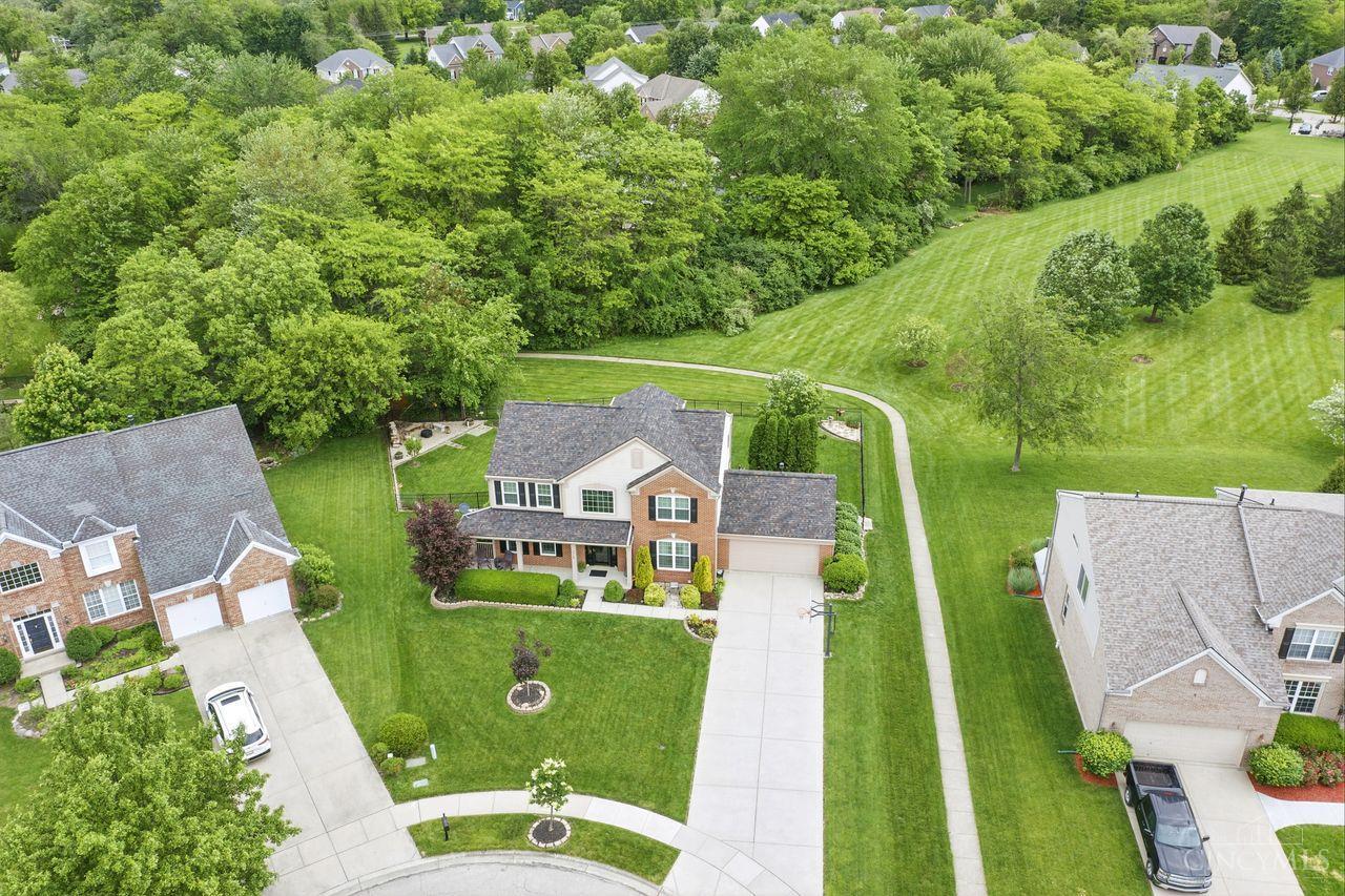 1218 Chestnut Court, Lebanon, Ohio image 3