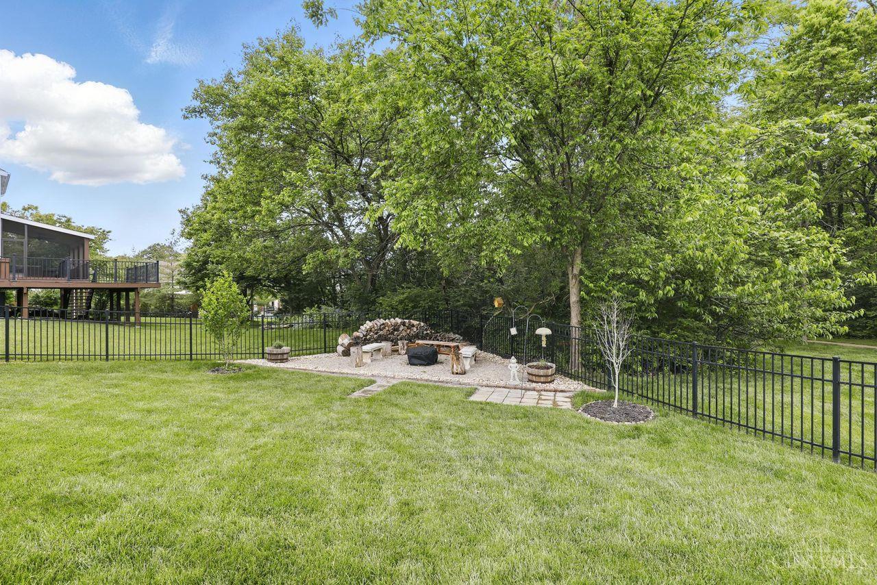 1218 Chestnut Court, Lebanon, Ohio image 37