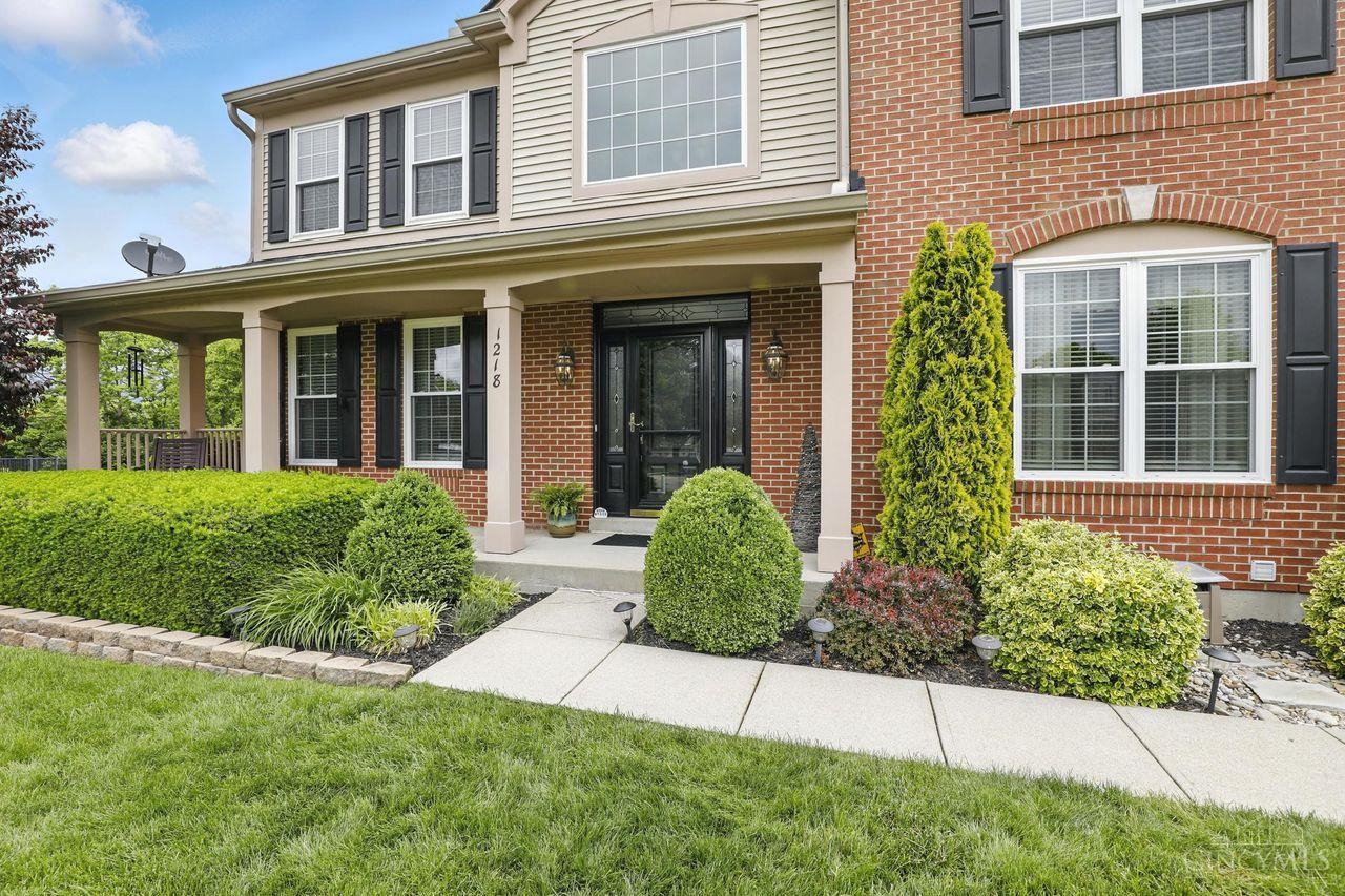 1218 Chestnut Court, Lebanon, Ohio image 2