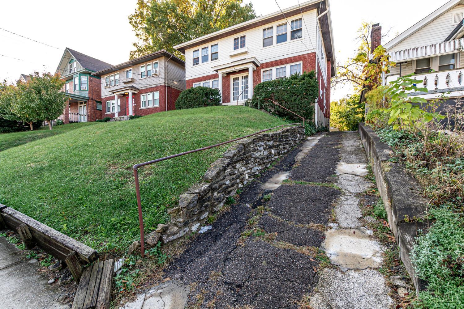 2141 Hannaford Avenue