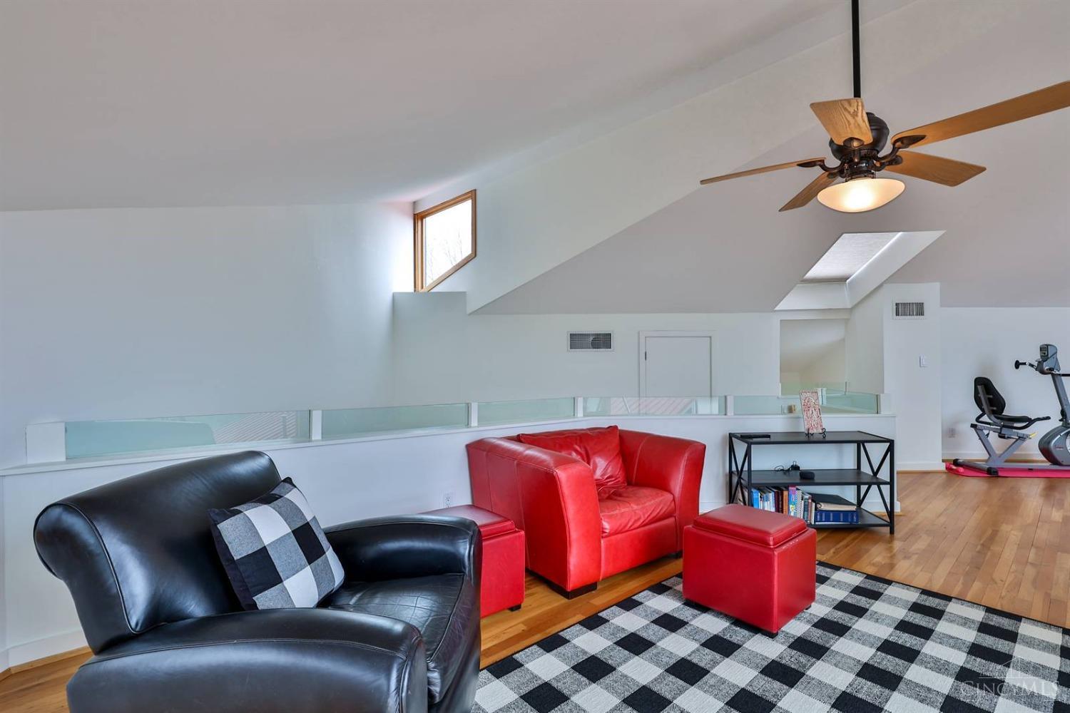 1026 Hatch Street, Cincinnati, Ohio image 12