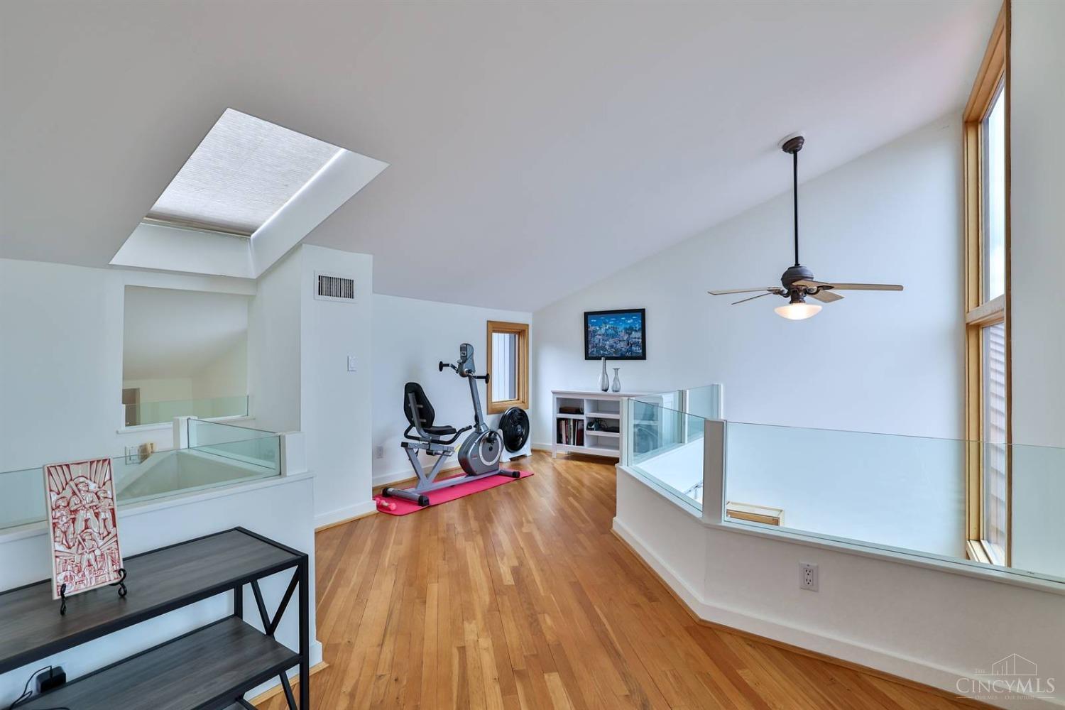 1026 Hatch Street, Cincinnati, Ohio image 29
