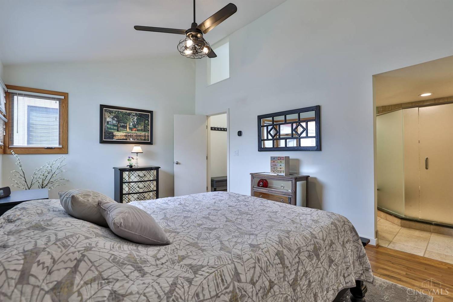 1026 Hatch Street, Cincinnati, Ohio image 23
