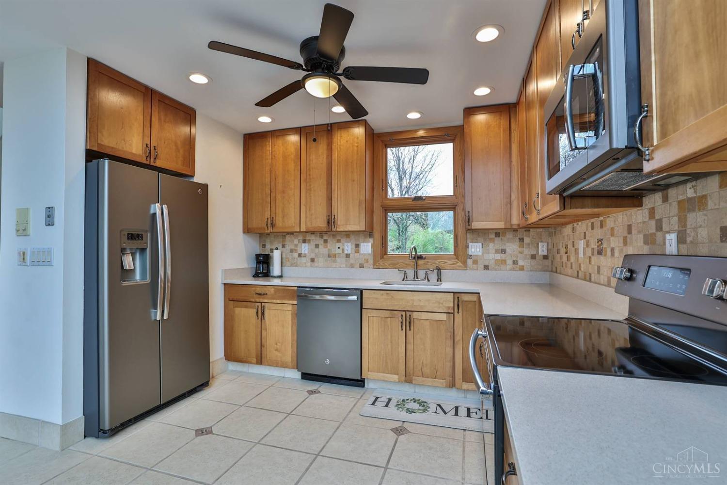 1026 Hatch Street, Cincinnati, Ohio image 16
