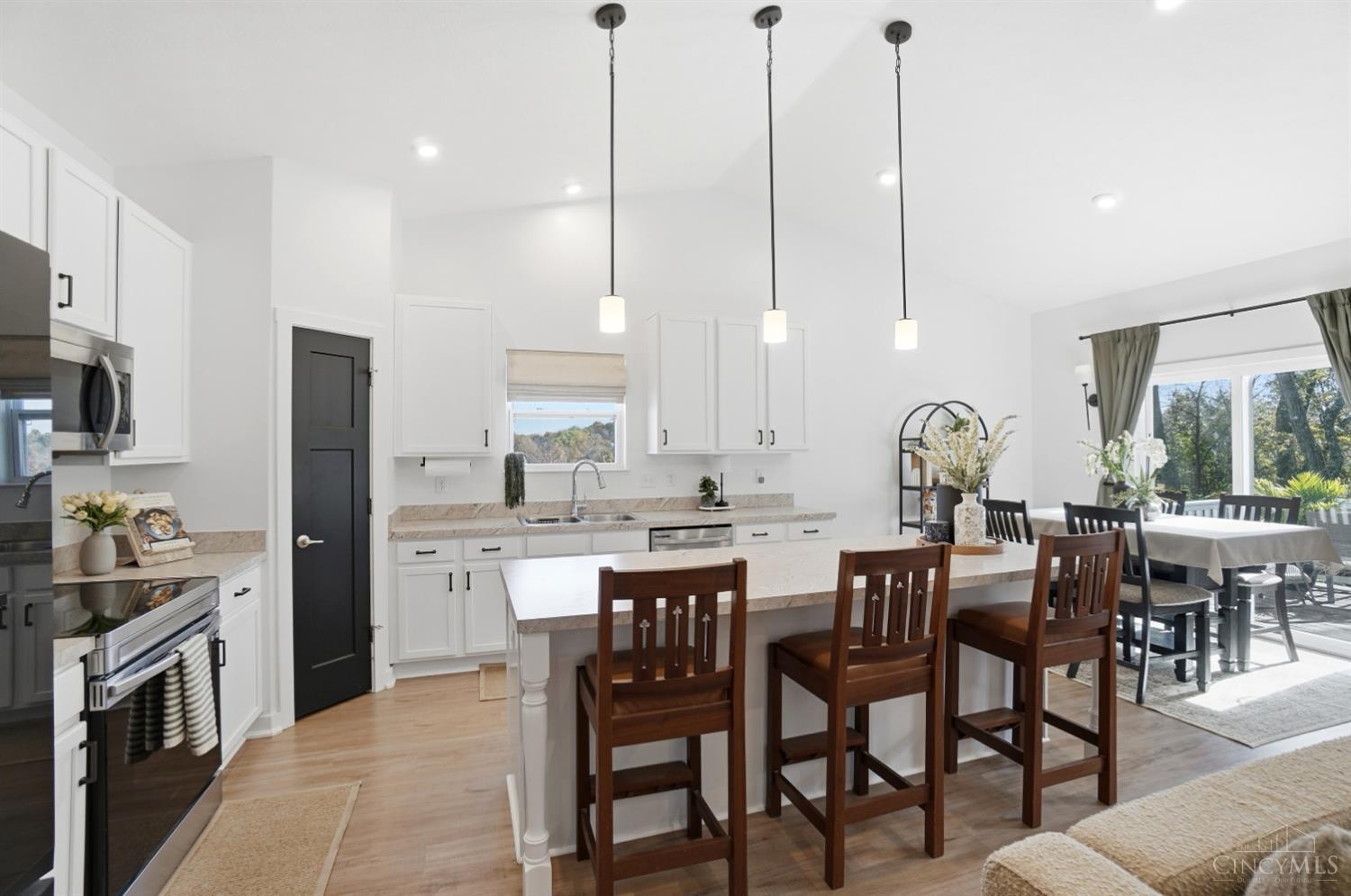 8545 Noelle Drive