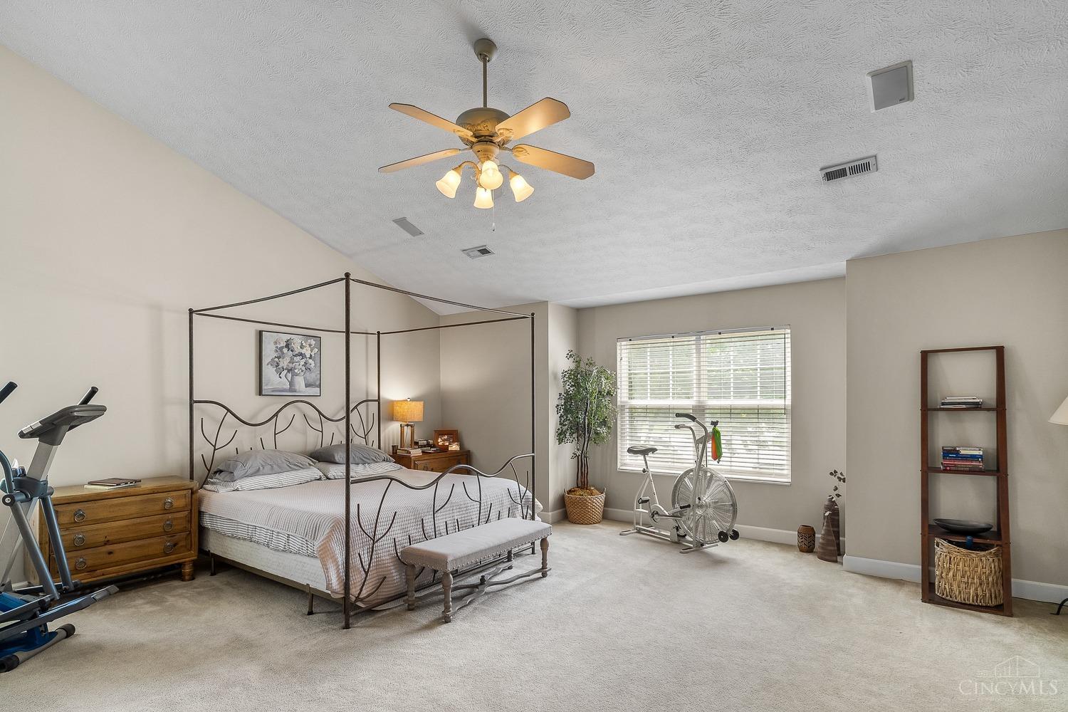 70 Clay Manor Court, Springboro, Ohio image 32