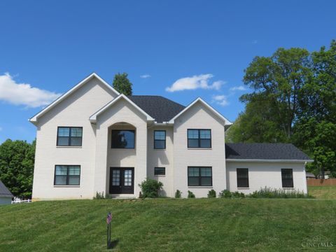 Photo of 1324 Northwoods Drive, Hillsboro, OH 45133 (MLS # 1870655)